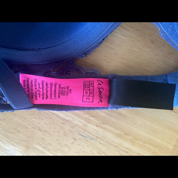 La Senza Diva Purple Lace Bra w/ Rhinestone Detailing - Picture 3 of 3